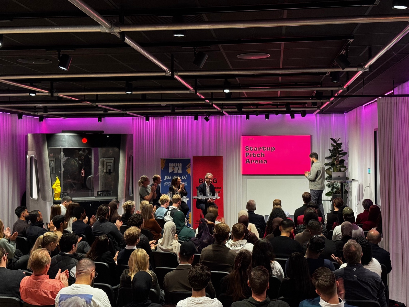 Startup Pitch Arena